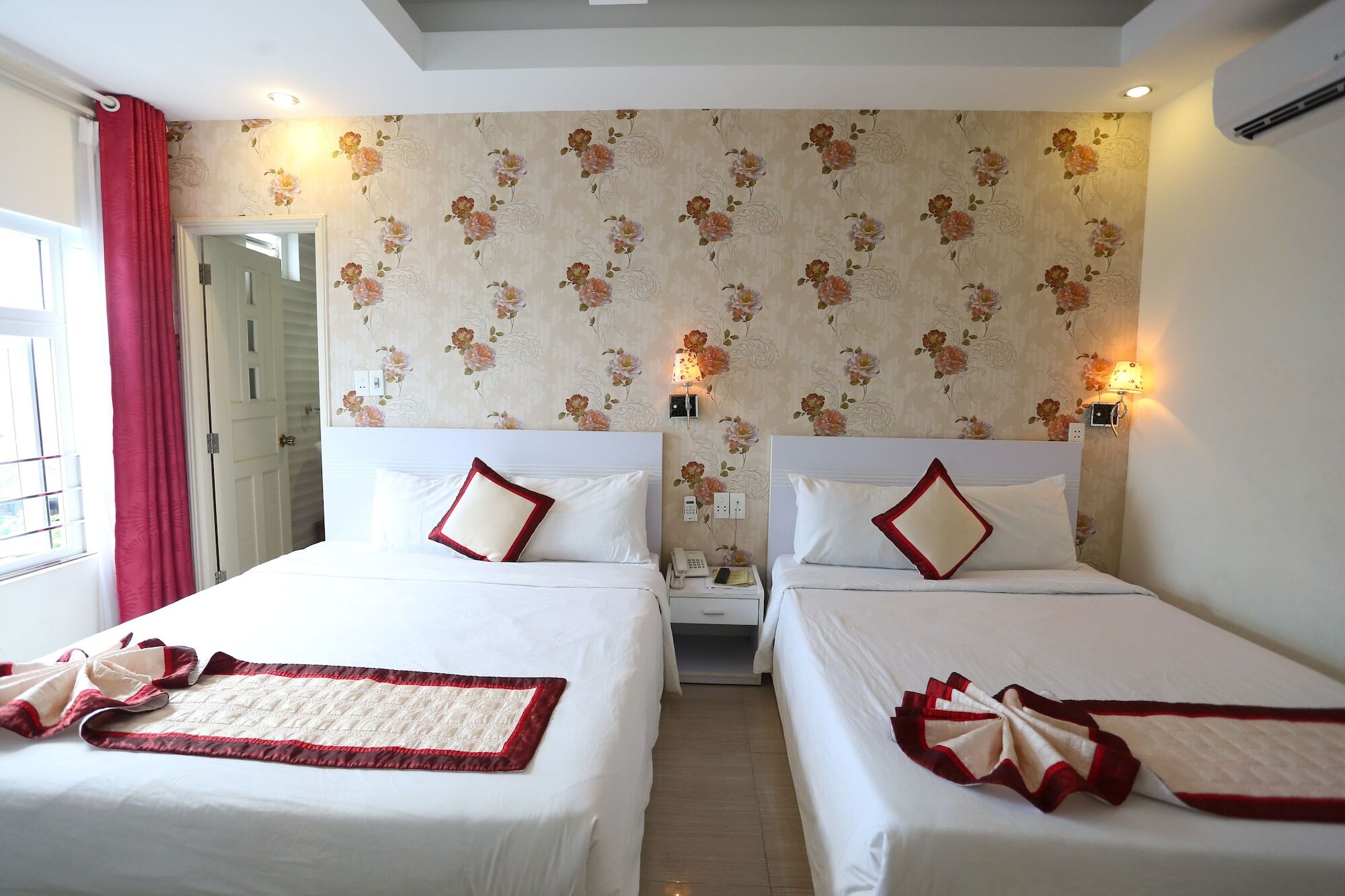 Minh Hoang Hy Hotel Danang Exterior photo