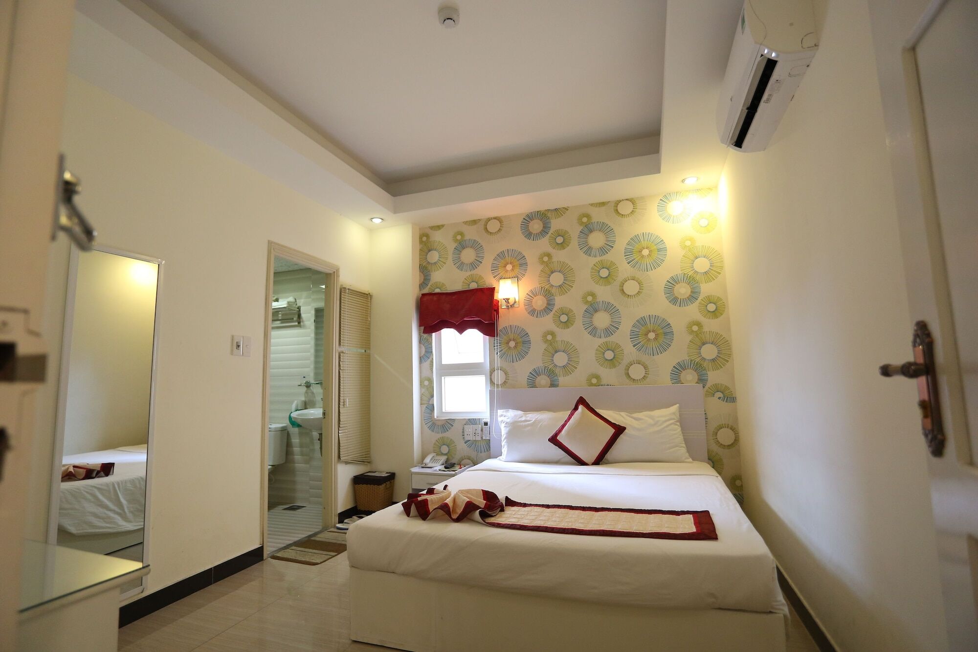 Minh Hoang Hy Hotel Danang Exterior photo